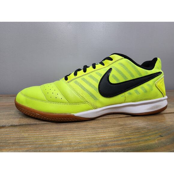 Nike Gato II Indoor Soccer Lime Green 580453-700 Mens Size 11.5